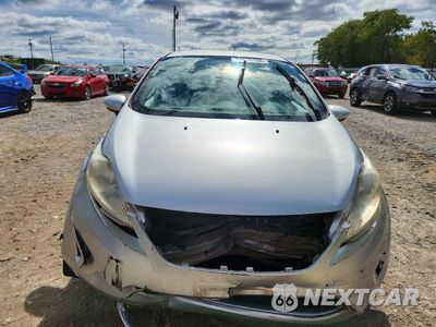 Piąte zdjęcie samochodu w środku: 2011 FORD FIESTA SES VIN:3FADP4FJ2BM210058 - miniatura