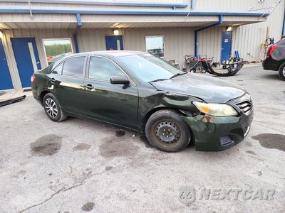 Czwarte zdjęcie samochodu z boku: 2010 TOYOTA CAMRY LE VIN:4T4BF3EK5AR086050 - miniatura