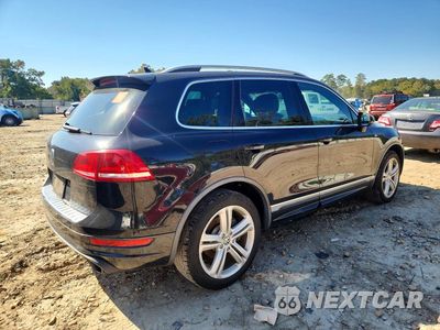 Trzecie zdjęcie samochodu z tyłu: 2014 VOLKSWAGEN TOUAREG V6 VIN:WVGDF9BP8ED009412 - miniatura