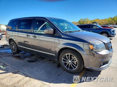 Czwarte zdjęcie samochodu z boku: 2019 DODGE GRAND CARAVAN SE VIN:2C4RDGBGXKR586651 - miniatura