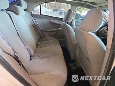 Zdjęcie 10 z 12 samochodu: 2010 TOYOTA COROLLA LE VIN:1NXBU4EE1AZ201579 - miniatura
