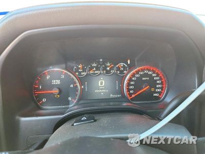 Zdjęcie 9 z 12 samochodu: 2015 GMC SIERRA K2500 DENALI VIN:1GT120E85FF524506 - miniatura