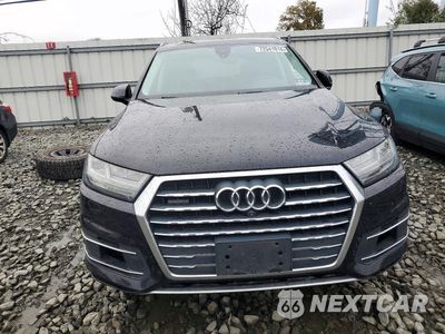 Piąte zdjęcie samochodu w środku: 2018 AUDI Q7 PREMIUM PLUS VIN:WA1LAAF76JD008872 - miniatura