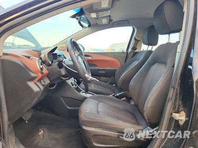 Zdjęcie 7 z 12 samochodu: 2014 CHEVROLET SONIC LT VIN:1G1JC5SH9E4239518 - miniatura