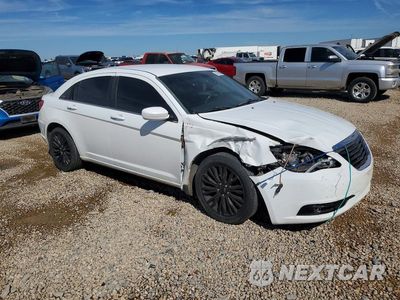 Czwarte zdjęcie samochodu z boku: 2013 CHRYSLER 200 LIMITED VIN:1C3CCBCG9DN738966 - miniatura