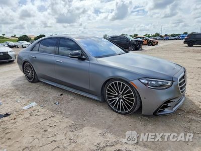 Czwarte zdjęcie samochodu z boku: 2023 MERCEDES-BENZ S 580 4MATIC VIN:W1K6G7GB9PA172172 - miniatura