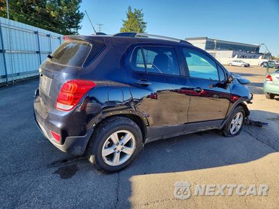 Trzecie zdjęcie samochodu z tyłu: 2021 CHEVROLET TRAX 1LT VIN:KL7CJPSM3MB364827 - miniatura