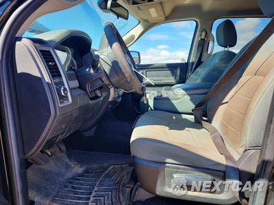 Zdjęcie 7 z 12 samochodu: 2015 RAM 1500 ST VIN:1C6RR6KT8FS501116 - miniatura