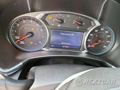 Zdjęcie 9 z 13 samochodu: 2020 CHEVROLET EQUINOX LT VIN:3GNAXLEX5LL248489 - miniatura