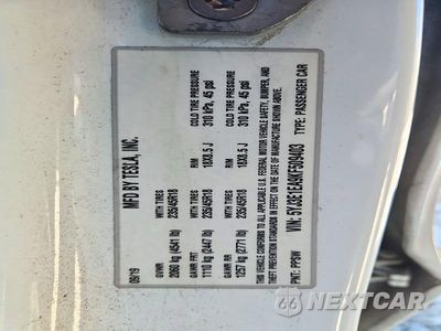 Zdjęcie 13 z 13 samochodu: 2019 TESLA MODEL 3 VIN:5YJ3E1EA9KF509403 - miniatura