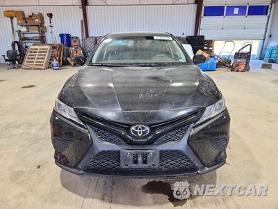 Piąte zdjęcie samochodu w środku: 2018 TOYOTA CAMRY SE VIN:4T1B11HK8JU527257 - miniatura