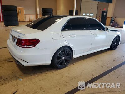 Trzecie zdjęcie samochodu z tyłu: 2016 MERCEDES-BENZ E 350 4MATIC VIN:WDDHF8JB8GB196421 - miniatura