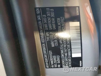 Zdjęcie 13 z 13 samochodu: 2025 VOLVO XC60 PLUS VIN:YV4M12RC4S1113371 - miniatura