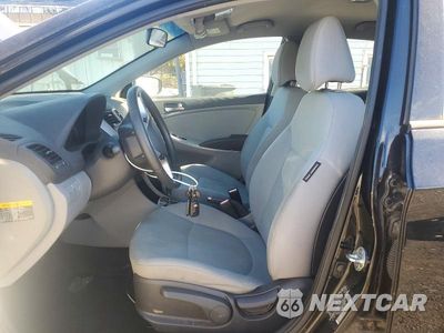 Zdjęcie 7 z 12 samochodu: 2013 HYUNDAI ACCENT SE VIN:KMHCU5AE4DU079465 - miniatura