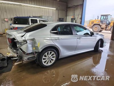 Trzecie zdjęcie samochodu z tyłu: 2023 TOYOTA CAMRY LE VIN:4T1R11AK0PU810964 - miniatura