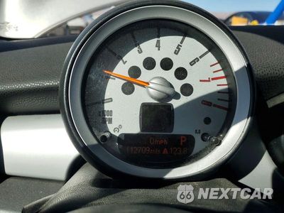 Zdjęcie 9 z 12 samochodu: 2010 MINI COOPER VIN:WMWMF3C5XATZ23379 - miniatura
