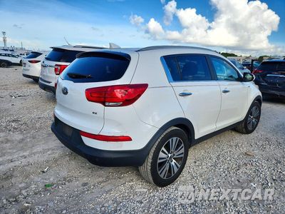 Trzecie zdjęcie samochodu z tyłu: 2016 KIA SPORTAGE EX VIN:KNDPCCAC5G7833360 - miniatura