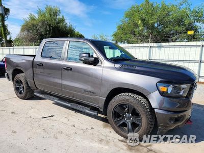 Czwarte zdjęcie samochodu z boku: 2023 RAM 1500 BIG HORN/LONE STAR VIN:1C6SRFFT9PN692377 - miniatura