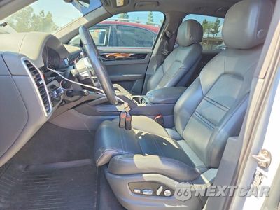 Zdjęcie 7 z 13 samochodu: 2019 PORSCHE CAYENNE SE HYBRID VIN:WP1AE2AY1KDA51653 - miniatura