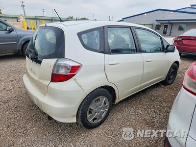 Trzecie zdjęcie samochodu z tyłu: 2013 HONDA FIT VIN:JHMGE8H35DC069153 - miniatura