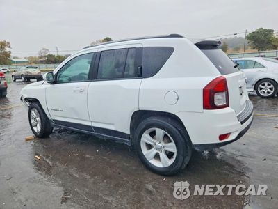 Drugie zdjęcie samochodu z przodu: 2016 JEEP COMPASS LATITUDE VIN:1C4NJCEA0GD628147 - miniatura