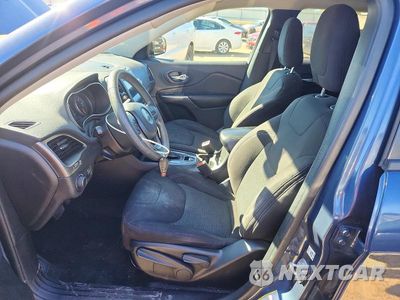 Zdjęcie 7 z 13 samochodu: 2020 JEEP CHEROKEE LATITUDE VIN:1C4PJLCB1LD620203 - miniatura