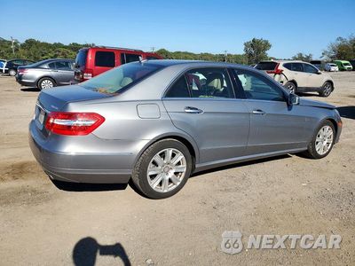 Trzecie zdjęcie samochodu z tyłu: 2013 MERCEDES-BENZ E 350 4MATIC VIN:WDDHF8JB9DA723495 - miniatura