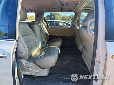 Zdjęcie 11 z 13 samochodu: 2015 TOYOTA SIENNA XLE PREMIUM 8-PASSENGER VIN:5TDYK3DC8FS587184 - miniatura
