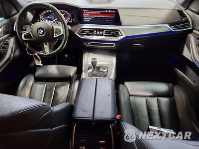 Zdjęcie 8 z 12 samochodu: 2020 BMW X5 M50I VIN:5UXJU4C04LLE46264 - miniatura