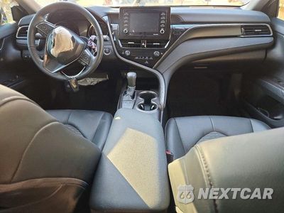 Zdjęcie 8 z 12 samochodu: 2024 TOYOTA CAMRY SE VIN:4T1T11AK4RU233140 - miniatura
