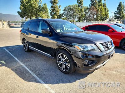 Czwarte zdjęcie samochodu z boku: 2020 NISSAN PATHFINDER PLATINUM VIN:5N1DR2DM0LC610754 - miniatura
