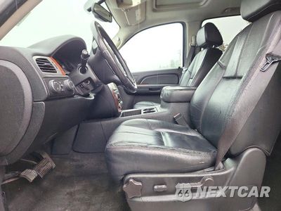 Zdjęcie 7 z 13 samochodu: 2008 CHEVROLET SUBURBAN K1500 LS VIN:3GNFK16338G183503 - miniatura