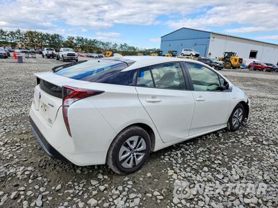 Trzecie zdjęcie samochodu z tyłu: 2018 TOYOTA PRIUS THREE VIN:JTDKARFU5J3067830 - miniatura
