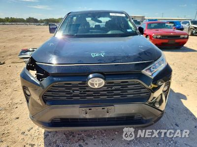 Piąte zdjęcie samochodu w środku: 2020 TOYOTA RAV4 XLE VIN:2T3W1RFV6LC051065 - miniatura