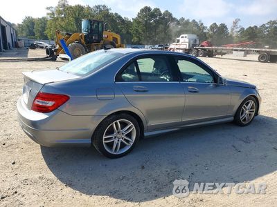 Trzecie zdjęcie samochodu z tyłu: 2013 MERCEDES-BENZ C 250 VIN:WDDGF4HB7DA823914 - miniatura