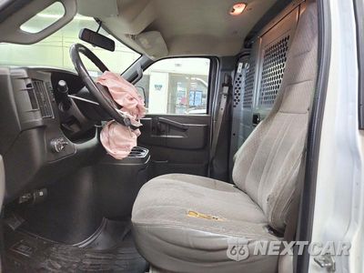 Zdjęcie 7 z 14 samochodu: 2017 CHEVROLET EXPRESS G2500 VIN:1GCWGAFF4H1109123 - miniatura