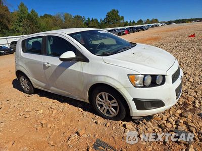 Czwarte zdjęcie samochodu z boku: 2012 CHEVROLET SONIC LT VIN:1G1JC6SH4C4121086 - miniatura