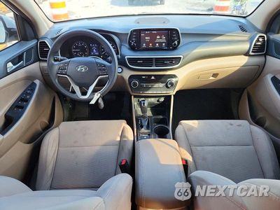 Zdjęcie 8 z 14 samochodu: 2019 HYUNDAI TUCSON VALUE VIN:KM8J33A40KU935203 - miniatura