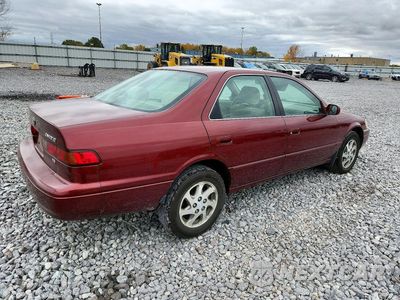 Trzecie zdjęcie samochodu z tyłu: 1999 TOYOTA CAMRY LE V6 VIN:4T1BF28K4XU076697 - miniatura