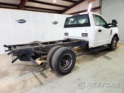 Trzecie zdjęcie samochodu z tyłu: 2019 FORD F350 SUPER DUTY VIN:1FDRF3G66KEE36466 - miniatura
