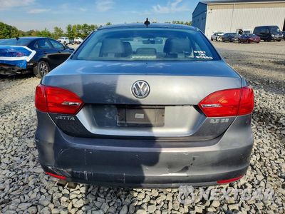 Zdjęcie 6 z 12 samochodu: 2013 VOLKSWAGEN JETTA SE VIN:3VWDP7AJ6DM447087 - miniatura