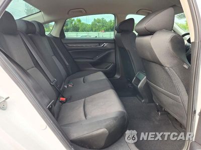 Zdjęcie 10 z 12 samochodu: 2022 HONDA ACCORD LX VIN:1HGCV1F13NA038362 - miniatura