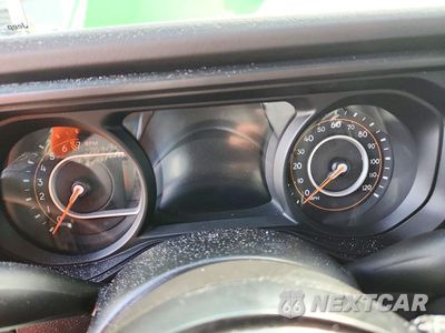 Zdjęcie 9 z 13 samochodu: 2025 JEEP GLADIATOR SPORT VIN:1C6PJTAGXSL520501 - miniatura