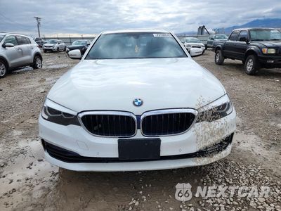 Piąte zdjęcie samochodu w środku: 2018 BMW 530 XI VIN:WBAJA7C59JWA72914 - miniatura