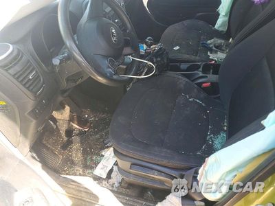 Zdjęcie 7 z 12 samochodu: 2015 KIA SOUL BASE VIN:KNDJN2A23F7771814 - miniatura