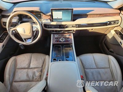 Zdjęcie 8 z 13 samochodu: 2020 LINCOLN AVIATOR RESERVE VIN:5LM5J7XC8LGL06864 - miniatura