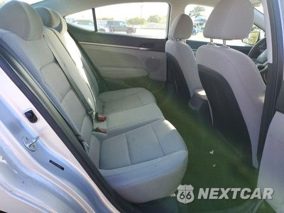 Zdjęcie 10 z 13 samochodu: 2018 HYUNDAI ELANTRA SE VIN:5NPD74LFXJH260124 - miniatura