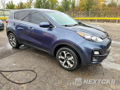 Czwarte zdjęcie samochodu z boku: 2020 KIA SPORTAGE LX VIN:KNDPMCAC4L7728672 - miniatura