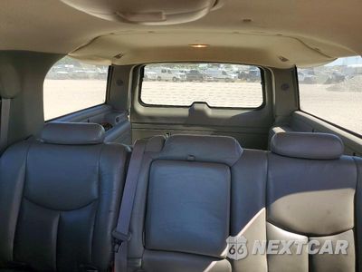 Zdjęcie 10 z 13 samochodu: 2004 GMC YUKON XL DENALI VIN:1GKFK66U34J211795 - miniatura