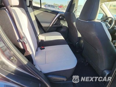 Zdjęcie 11 z 13 samochodu: 2018 TOYOTA RAV4 XLE VIN:JTMRFREV8JJ241315 - miniatura